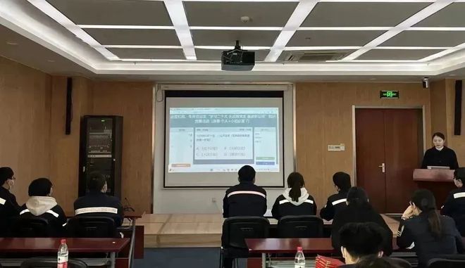 南宫NG·28(中国)官方网站【学深悟透 实干笃行】市轨道集团多措并举学习宣传贯(图6)